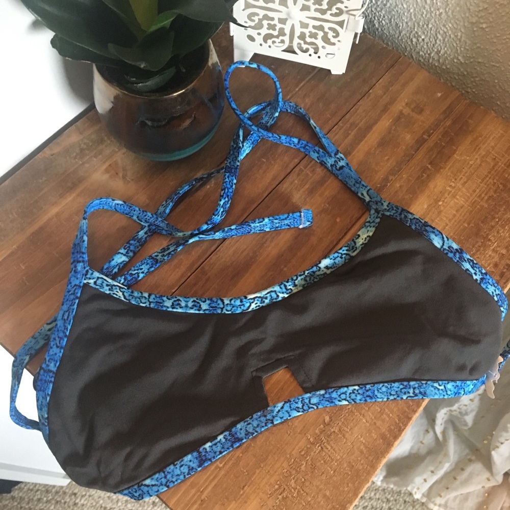 🏊🏼‍♀️Characol/ Blue Swim Top
